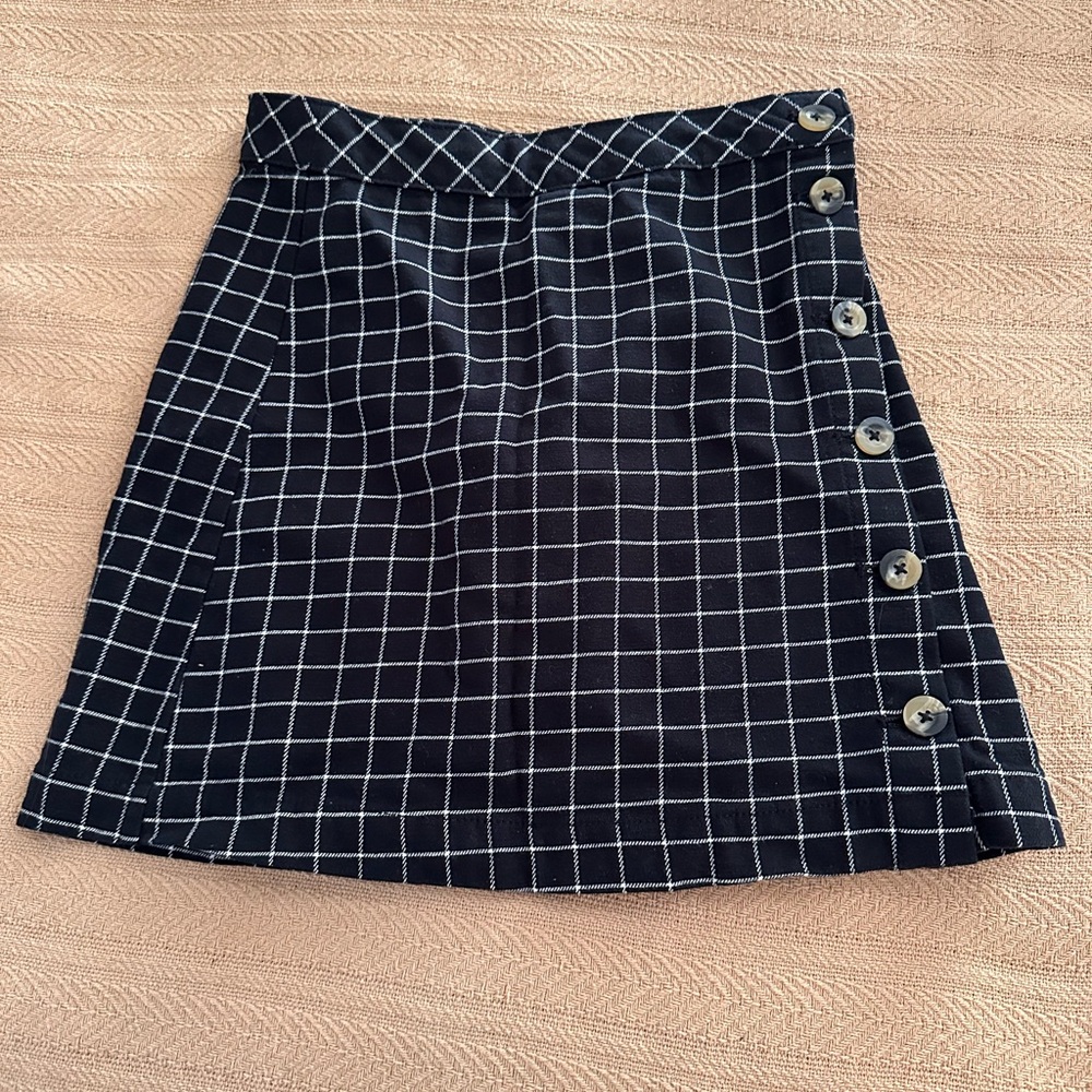 H&M high waisted plaid skirt